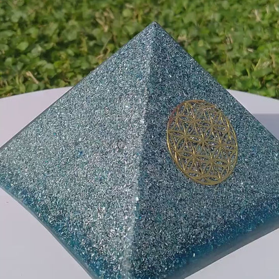 Pirámide Orgonita Flor de la Vida Azul- Protección 5G y Electromagnetismo EMF- Orgone Energy