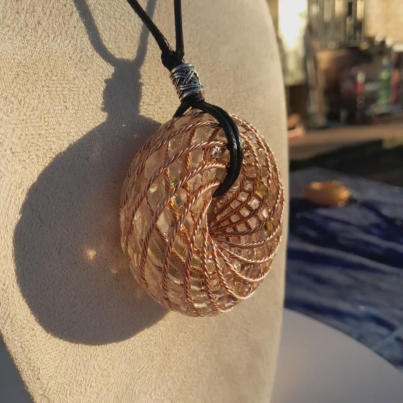 Colgante Bobina Rodin Turmalina 62 mm – Protección Fuerte, Grounding y Fuerza Estable Hecho a Mano