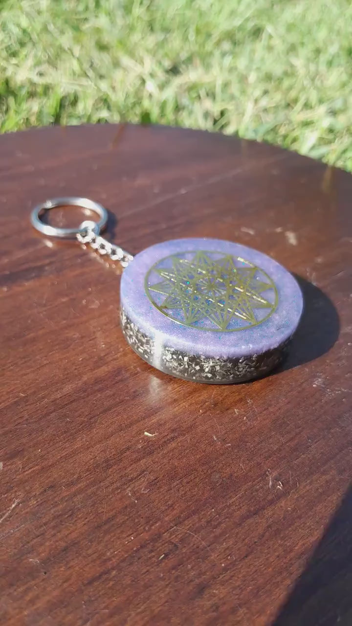 Llavero Orgonita Estrella de 12 Puntas Violeta con Shungita - Protector Energético 5G, Amuleto Espiritual
