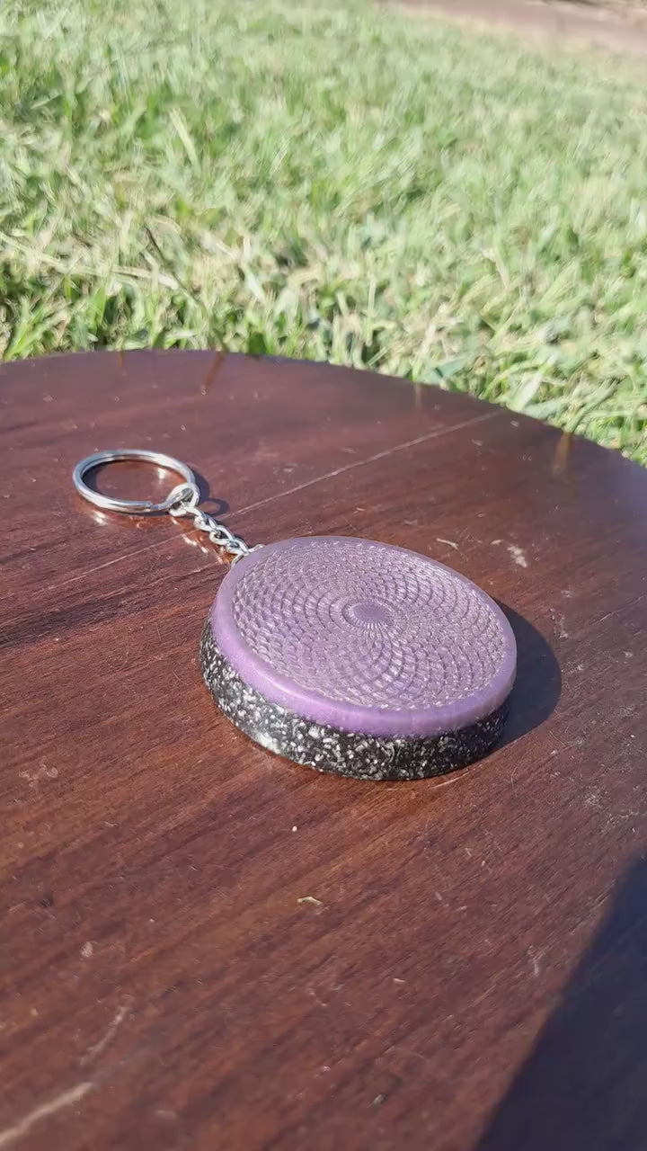 Llavero Orgonita Torus con Shunguita - Protector Energético 5G, Amuleto Espiritual Energético