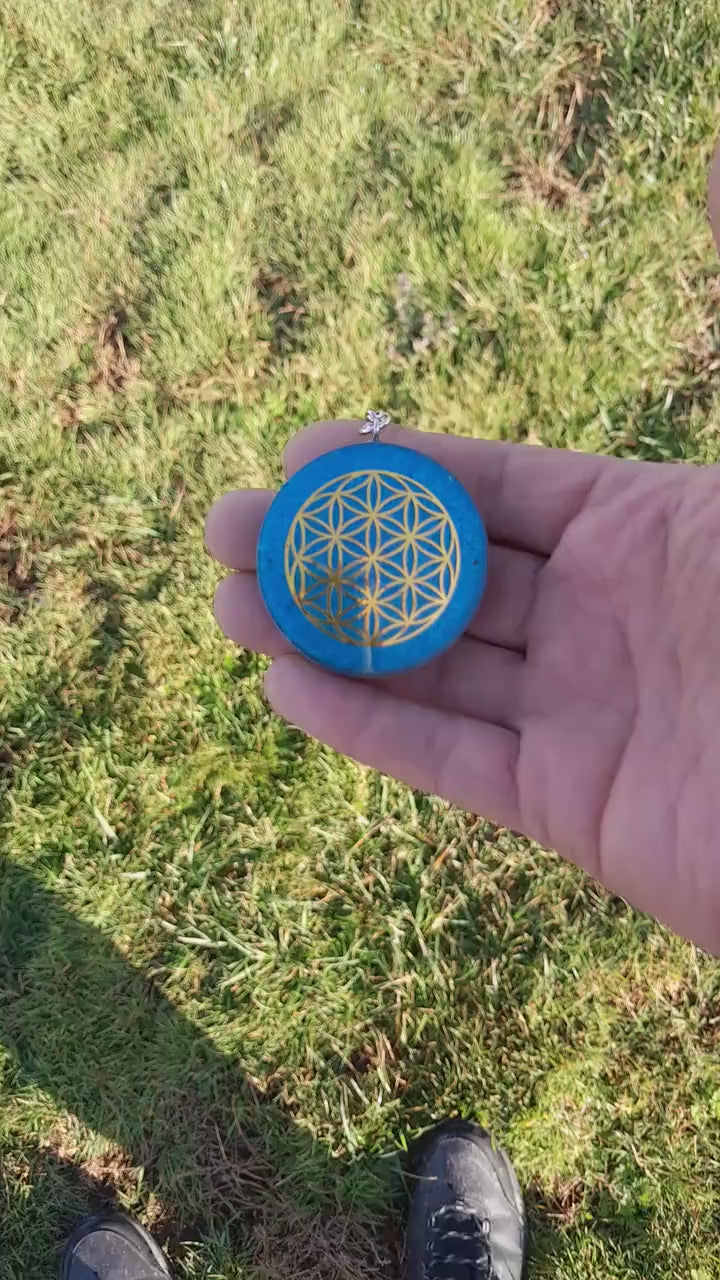 Llavero Orgonita Flor de la Vida Azul Cielo con Shungita - Protector Energético 5G, Amuleto Espiritual Hecho a Mano