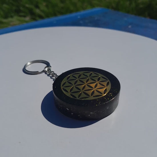 Llavero Orgonita Flor de la Vida con Shunguita- Protector 5G- Orgone Energy
