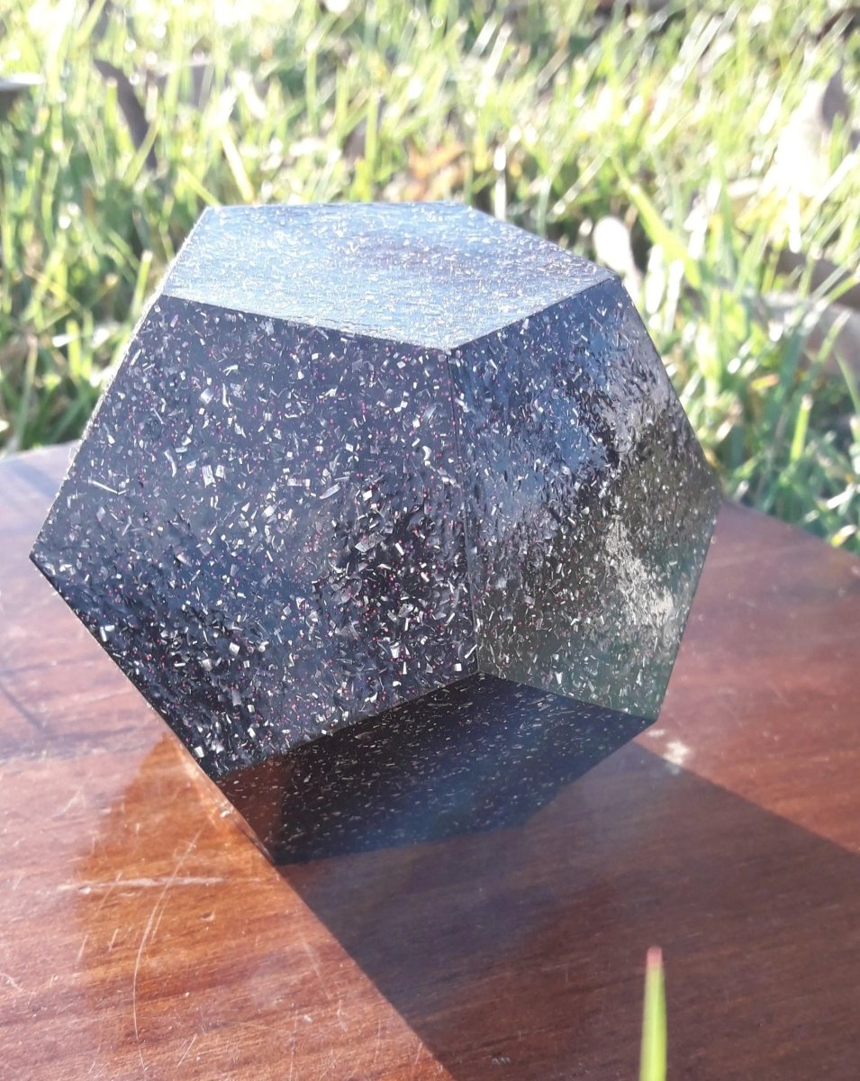 Dodecaedro Orgonita con Shunguita - Grande - Mundo Orgon